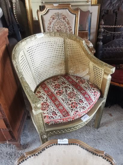 Lot de 3 Fauteuils de style en bois doré