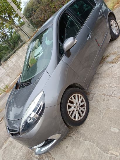 VP CI RENAULT Modéle : MEGANE SCENIC ZEN...