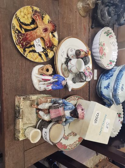 ensemble d'objets décorafifs , porcelaine...
