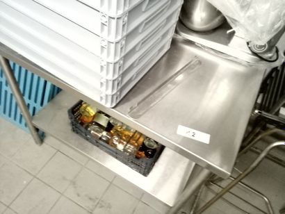 Table inox