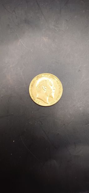 Half sovereign gold coin, year 1906
weight...