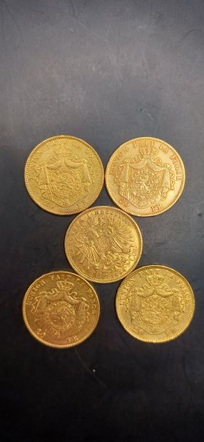 Lot of 5 20 francs gold coins including :
4...