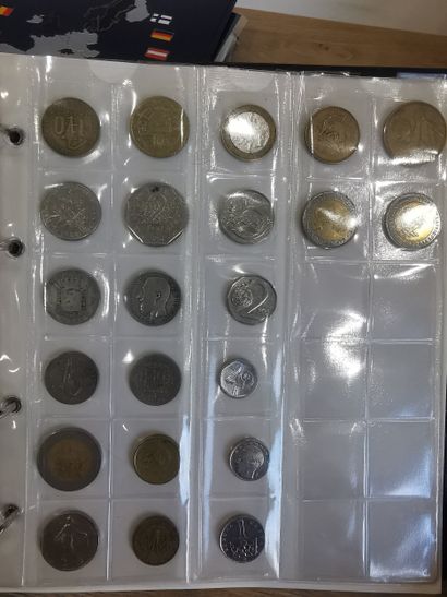 Set of collector's items in cupro nickel...