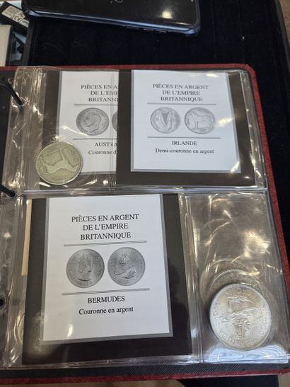 Collection binder 
SILVER CROWNS OF THE BRITISH...