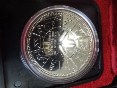 LOT of three 1 Canadian Dollar coins in silver...