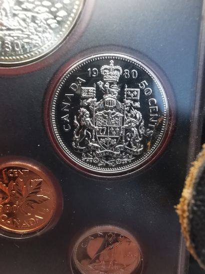 Double dollar box containing seven Canadian...