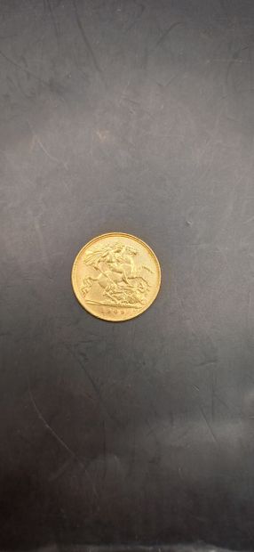 Half sovereign gold coin, year 1909
weight...