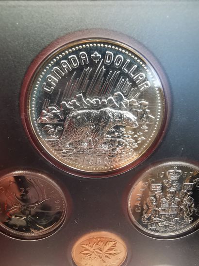 Double dollar box containing seven Canadian...