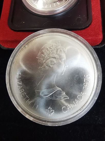 LOT of three 1 Canadian Dollar coins in silver...