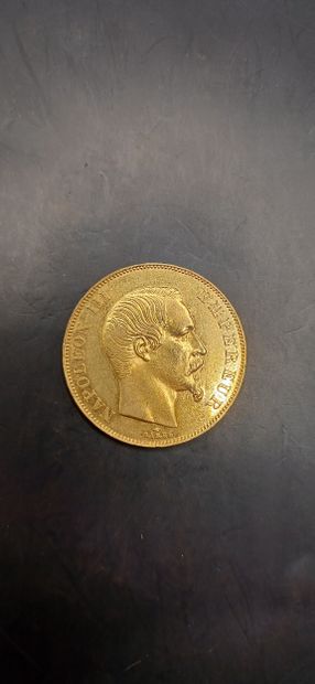 Pièce de 50 Francs or, année 1857
Poids 16,10g
LES...