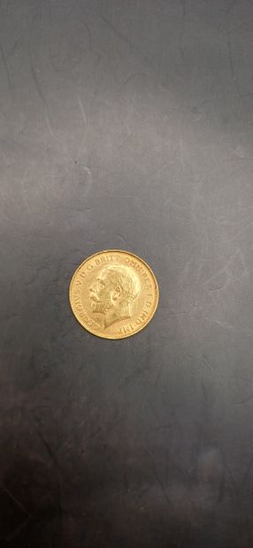 Half sovereign gold coin, year 1925
weight...