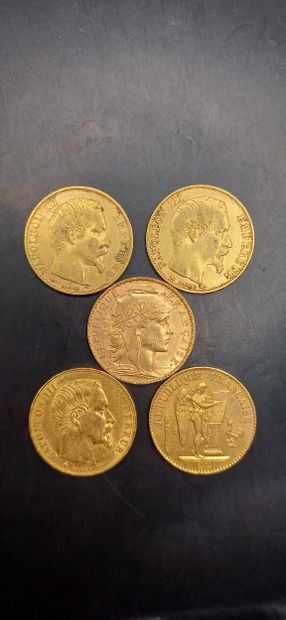 Lot de 5 Pièces de 20 francs or
Poids 32,13g
LES...