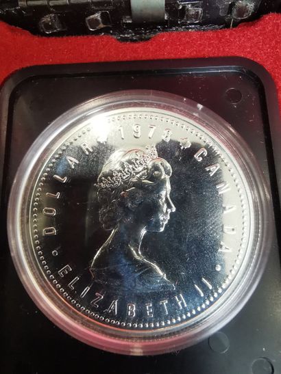 LOT of three 1 Canadian Dollar coins in silver...
