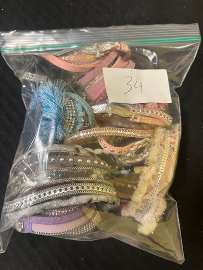 Fort lot de bijoux fantaisie