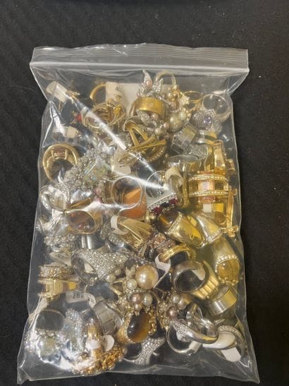 Fort lot de bijoux fantaisie (environ 1000...