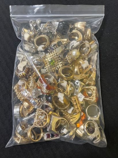 Fort lot de bijoux fantaisie (environ 1000...