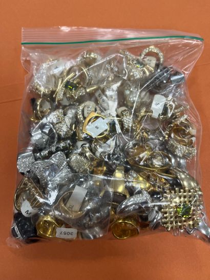 Fort lot de bijoux fantaisie (environ 1000...