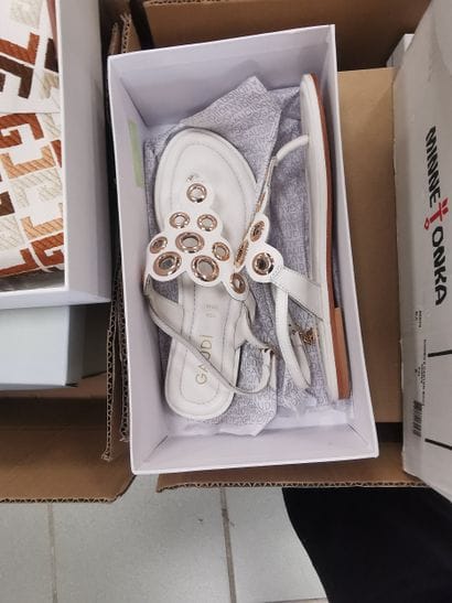 Très fort lot de chaussures