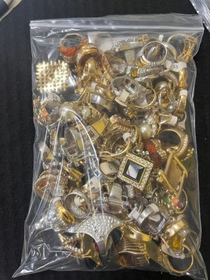 Fort lot de bijoux fantaisie (environ 1000...