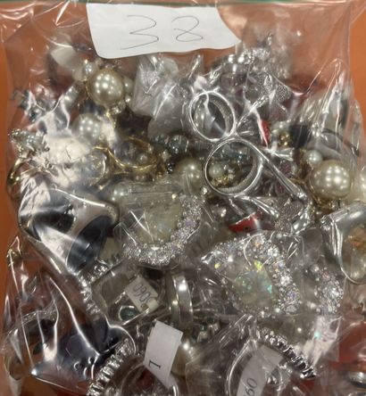 Fort lot de bijoux fantaisie (environ 1000...