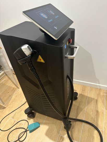 4 D Matériel d'épilation définitive par ondes
Occasion
(poignet...