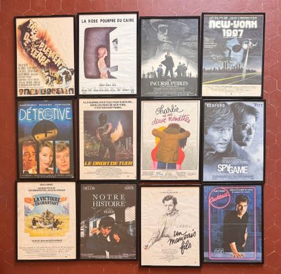 Lot of 12 framed French movie posters in...