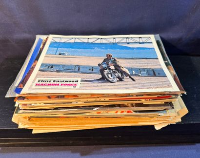 Lot comprising several dozen cinema exhibition...