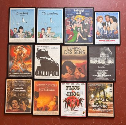 Lot of 12 framed French movie posters in...