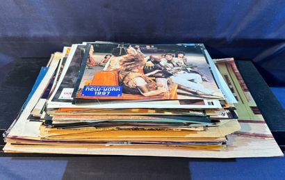 Lot comprising several dozen cinema exhibition...