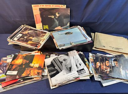 Lot comprising several dozen cinema exhibition...