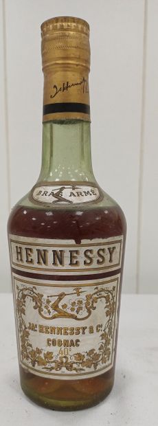 Batch of 17 Btls 
Cognac Hennessy 