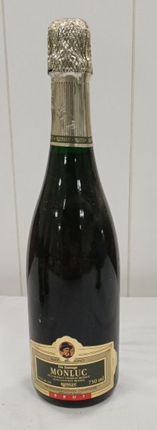 5 bottles Sparkling wine Carlton 