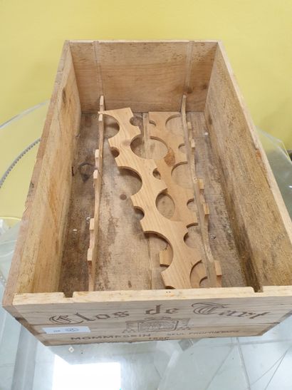 Empty wooden crate
Clos du Tart
Mommessin...