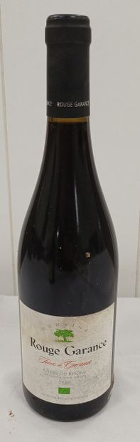 2 bottles Côtes du Rhône Les Cailloux Roulés...