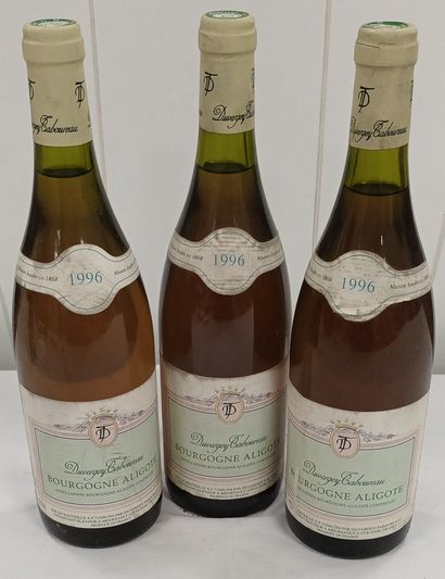 Batch of 6 Btls 
Burgundy Pouilly-Fuissé...