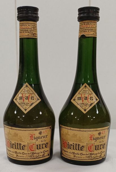 Batch of 2 Btls
Liqueur 