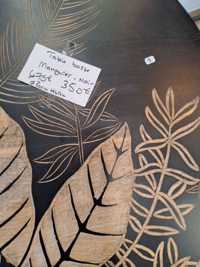 Table basse en bois noir