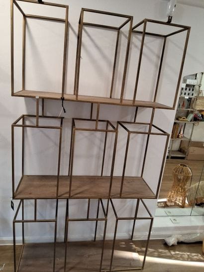 Meuble déco en fer et bois .