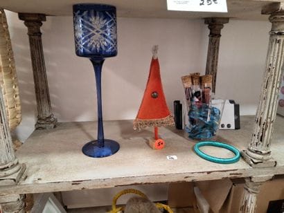 Lot comprenant lampes fraise , décapsuleur,...