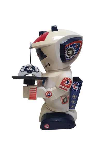 BANDAI ®
« Emilio le Robot »
Robot télécommandé...