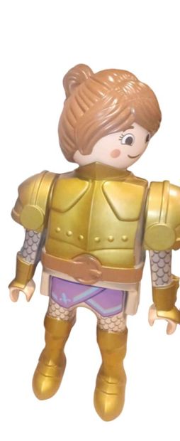 Pour jouer et décorer, cette figurine playmobile...