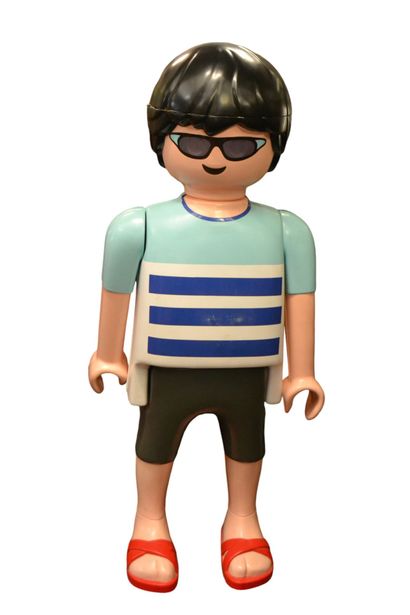 Pour jouer et décorer, cette figurine playmobile...