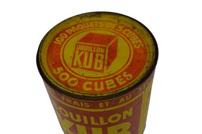 Réunion de boites publicitaires KUB : Deux...
