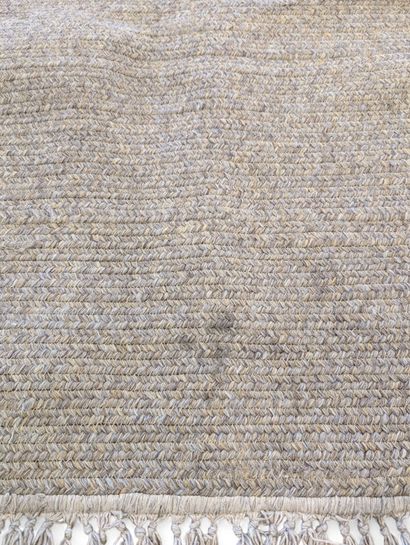 LIGNE ROSET
Tapis en laine 75 % polypropylène...