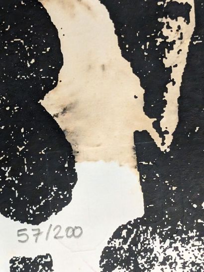 VHILS (Portugais, né en 1987)
