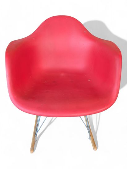 Charles (1907-1978) and Ray (1912-1988) EAMES...