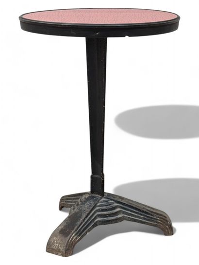 LOUIS VUITTON PARIS
Round bistro pedestal...
