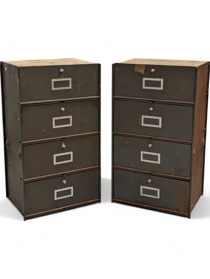 RONEO 
Pair of metal filing cabinets in grey...