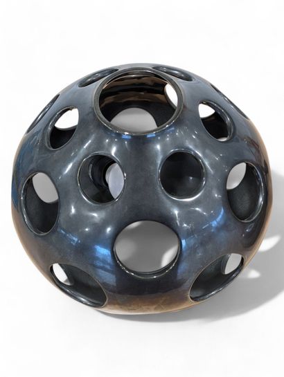Goutte sphère openwork and perforated ceramic...
