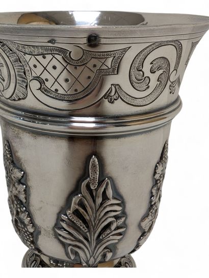 Large tulip-shaped kettledrum on pedestal...